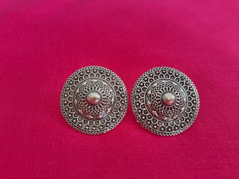 oxidized earrings for garba and dandiya in navratri for traditional attire. Designer jewelry for festival look in india. woman ear rings for saari, lehngha and ethnic wear like chaniya choli