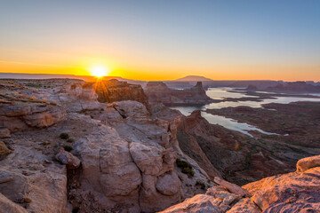 Fototapeta premium Sunrise at Lake Powell, Utah-USA