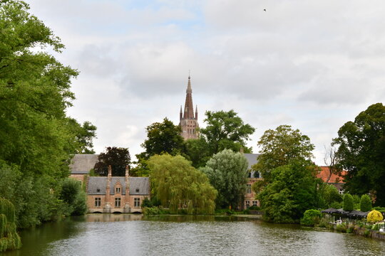 VISTAS DEL CASCO ANTIGUO DE BRUJAS (B&Eacute;LGICA)
