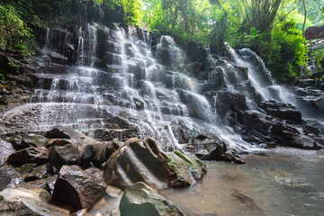 Kanto Lampo wasserfall in bali © barabasone