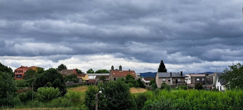 Panor&aacute;mica de San Beniti&ntilde;o de L&eacute;rez en Pontevedra, Galicia