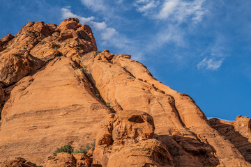 Fototapeta premium Red Snow Canyon Desert Rocks Blue Sky