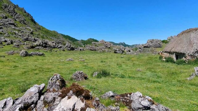 Teito (typical hut) near La Llamera, Somiedo Natural Park and Biosphere Reserve, Asturias, Spain