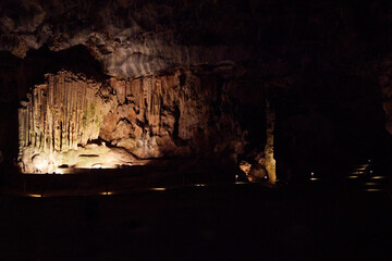 Eine Reise durch Südafrika. Cango-Caves