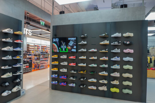 Adidas shoes store online