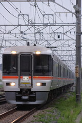 Naklejka premium JR東日本線内へ乗り入れるJR東海373系電車の普通列車_2010/5/23撮影