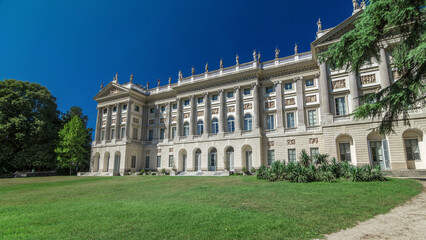 Naklejka premium Galleria d'Arte Moderna timelapse hyperlapse in Milan, Italy, View from Giardini Di Villa Reale Comunale.