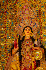 Obraz premium Subho mahalaya, An idol of Goddess Durga decorated in Pandal. Durga Puja is biggest religious festival of Hinduism and for bengalis and is now celebrated worldwide.