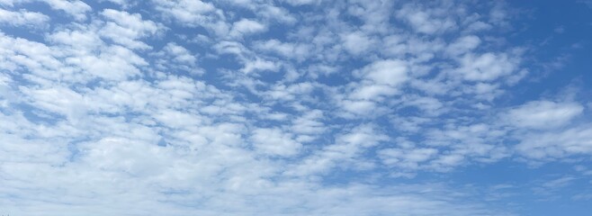 Blue sky with clounds