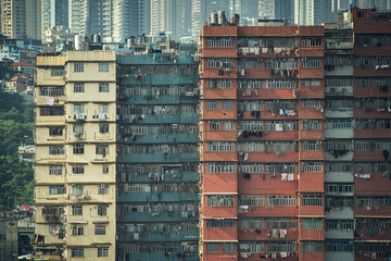 A Glimpse into Urban Life: Clothesline Stories in a Dense Cityscape