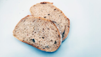 オーガニックパン・田舎パン・素朴なパン・全粒粉／Organic bread, country bread, rustic bread, whole grain／유기농 빵·시골 빵·소박한 빵·전립분