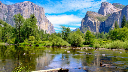 lake in yosemite