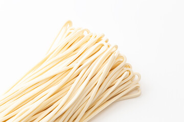 白背景に半生うどん