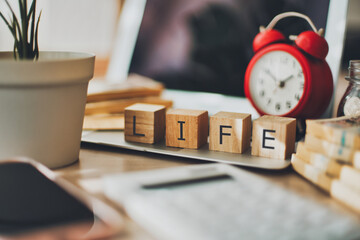 お金とLIFE ビジネスイメージ
