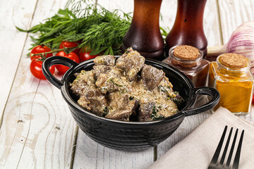 Roasted chicken liver with cream