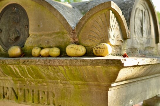 antoine augustin parmentier grave pere lachaise
