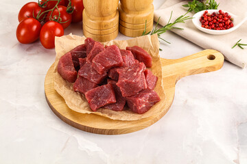 Raw beef cubes for cooking