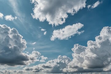 Obraz premium Cloudy sky with soft billowing clouds