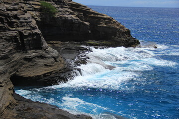 China Walls Spitting Cave in Hawaii