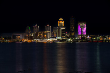 Fototapeta premium Louisville Skyline After Dark