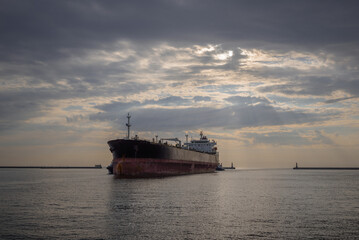 BULK CARRIER - Freighter sails to the sea port
