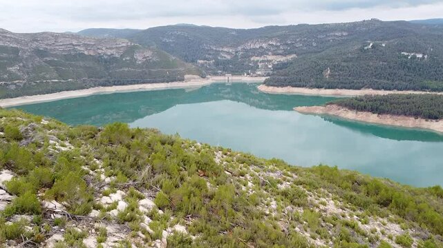 Plano a&eacute;reo del embalse Beng&eacute;ber