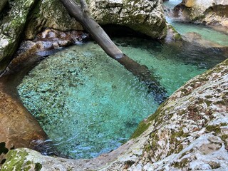 Sunik water grove or waterfalls on the Lepenca stream (Bovec, Slovenia) - Der Sunik-Wasserhain oder Wasserfälle am Bach Lepenca (Slowenien) - Šunikov vodni gaj v Lepeni (Slovenija)
