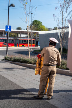 Organ grinder playing in Mexico City street