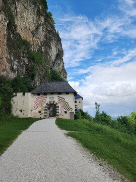 Walking to Hochosterwitz