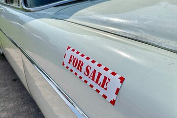 White Oldtimer Auto for sale
