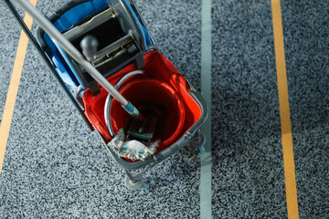Cleaning equipment
