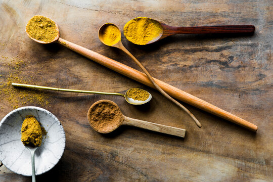 Raw food ingredient turmeric and powder spices