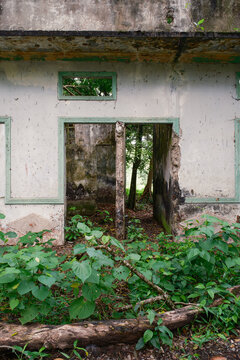 Abandoned house in Armero, Tolima.