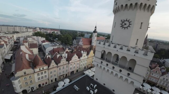 A breathtaking FPV drone flight over the beautiful city of Opole, Poland. The video showcases the citys stunning architecture, including the iconic Opole Castle, the Town Hall, and the Holy Cross