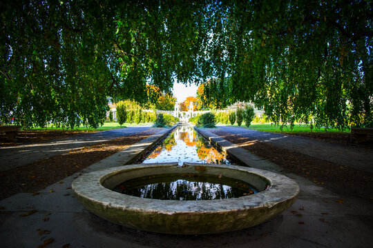 Untermyer Gardens Conservancy Fountain In a Park