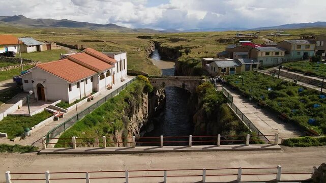 MACHUPUENTE(PUENTE CENTRAL) DISTRICT - ESPINAR PROVINCE - CUSCO DEPARTMENT - COUNTRY PERU