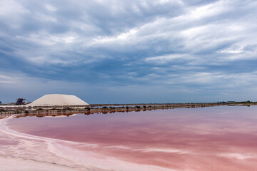 les salins du midi d'aigues mortes