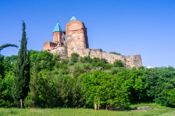 Obraz premium Gremi, the royal citadel and the Church of the Archangels. View from the park