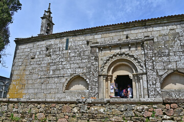 Paesaggi di Galizia, la chiesa di Santa Maria di Melide sul cammino Primitivo di Santiago di Compostela - Galizia, Spagna