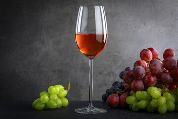rose red wine and grapes