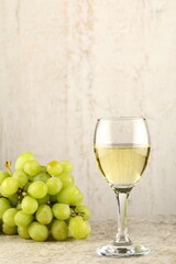 white wine and grapes
