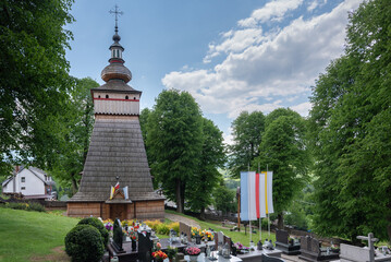 Grackokatolicka Cerkiew Zaśnięcia Bogarodzicy w Andrzejówce w Beskidzie Sądeckim © TM 360