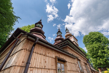 Grackokatolicka Cerkiew Zaśnięcia Bogarodzicy w Andrzejówce w Beskidzie Sądeckim © TM 360