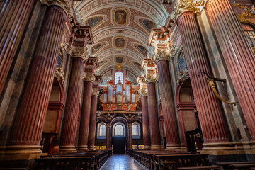Obraz premium Interior of the baroque parish church, old town, Poznań