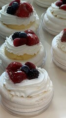 pancakes with berries