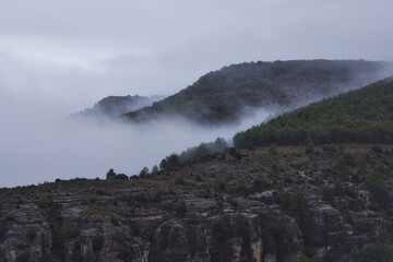 Montañas nubladas