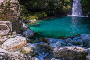 日本の風景・夏　高知　にこ淵（仁淀ブルー）