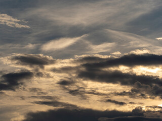 朝焼けの空と雲