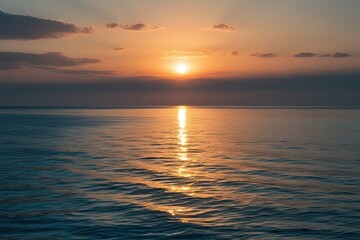 Obraz premium Radiant Water Glow and Bright Ocean Reflections