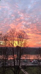 Obraz premium sunset over the river